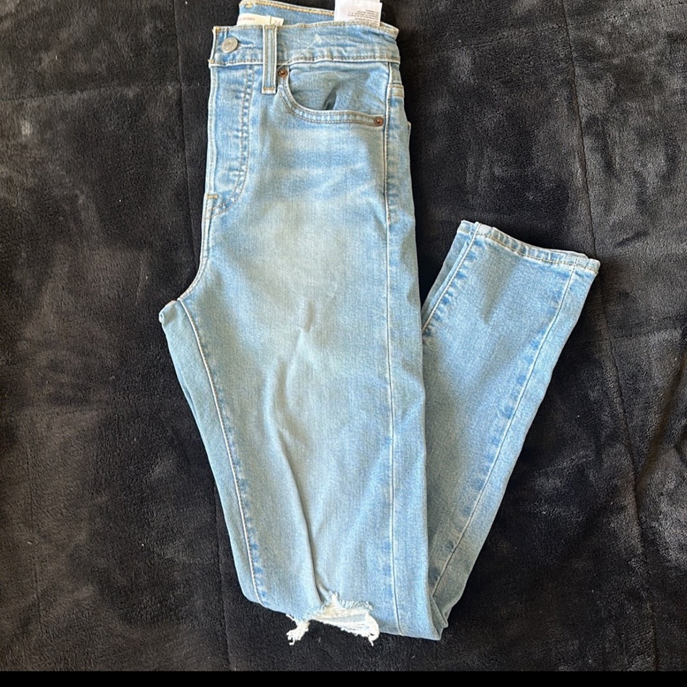 Levis wedgie jeans